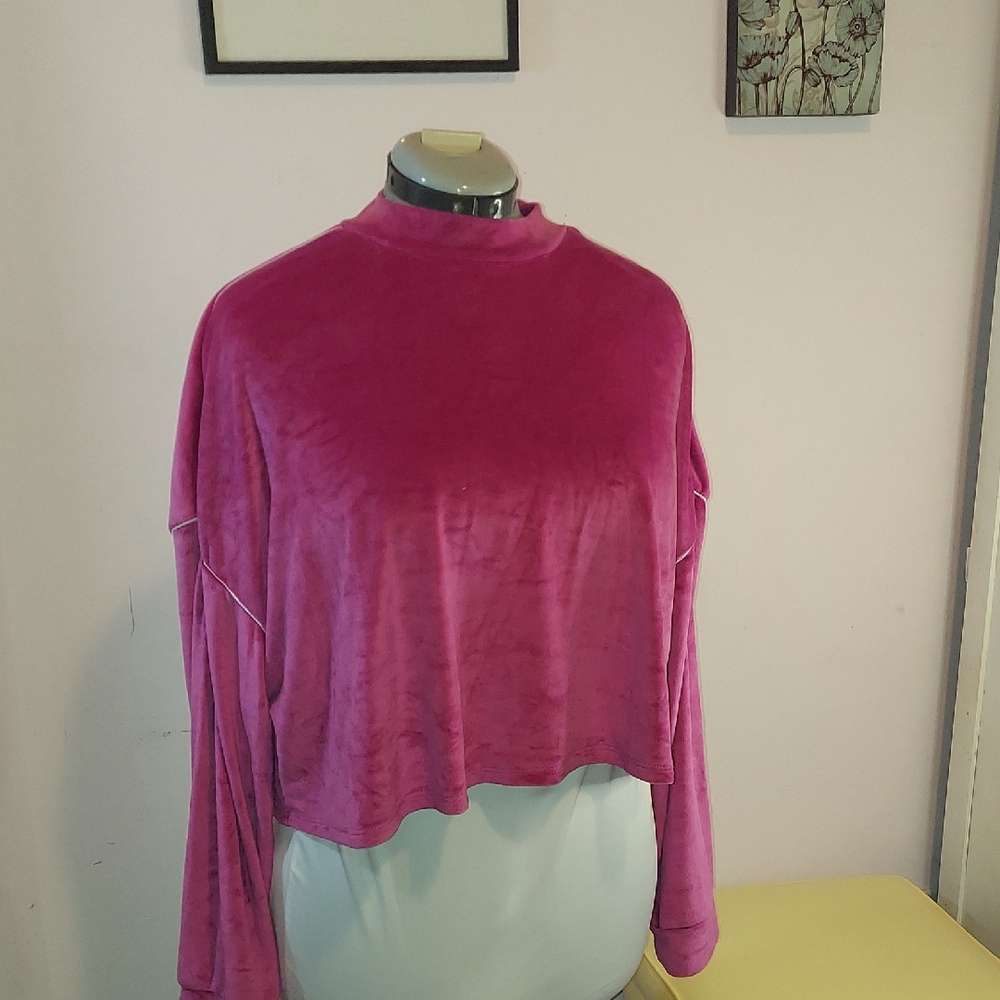 Derek Heart Fuchsia Velvet Sweatshirt